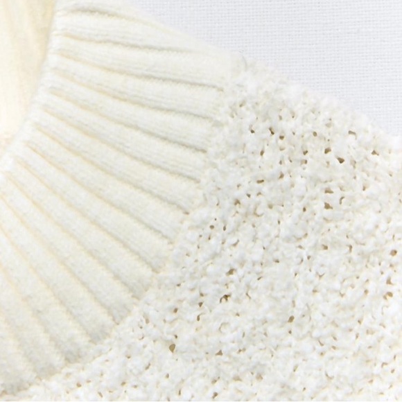 Zara fuzzy knit sweater, size Large, ecru, cotton blend - Picture 8 of 11